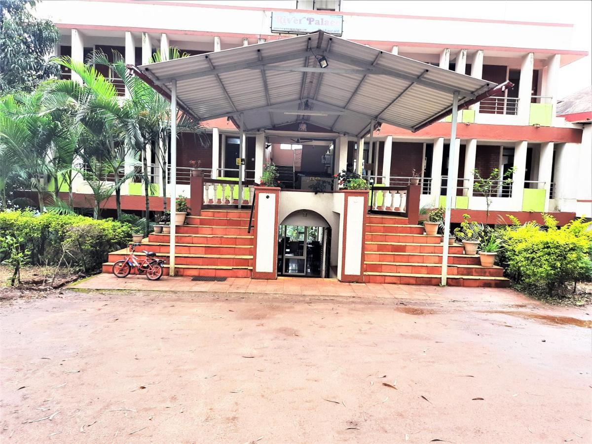 River Palace - A Valley View Hotel Panchgani Zewnętrze zdjęcie
