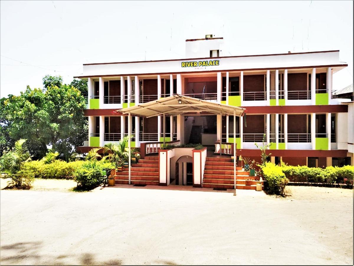 River Palace - A Valley View Hotel Panchgani Zewnętrze zdjęcie